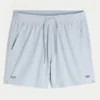 Actieve korte broek met logo halverwege het bovenbeen Actieve korte broek met logo halverwege het bovenbeen
