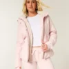 All-weather jas met voering van imitatiebont