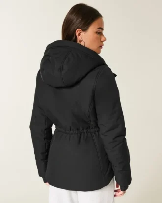 All-weather jas met voering van imitatiebont