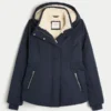 All-weather jas met voering van imitatiebont