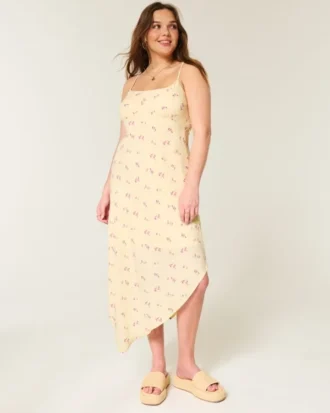 Asymmetrische midi-jurk met asymmetrische zoom