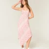Asymmetrische midi-jurk met asymmetrische zoom