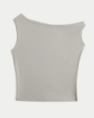 Asymmetrische off-shoulder top