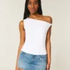 Asymmetrische off-shoulder top Asymmetrische off-shoulder top