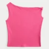 Asymmetrische off-shoulder top Asymmetrische off-shoulder top