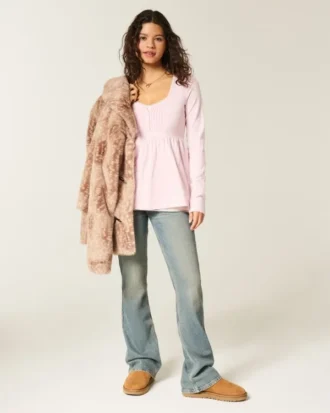Babydoll-top met lange mouwen en henleykraag