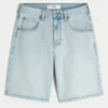 Baggy denim short met kettingborduursel Baggy denim short met kettingborduursel