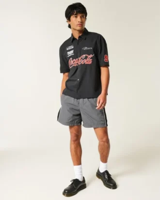 Baggy voetbalshort tot halverwege het bovenbeen