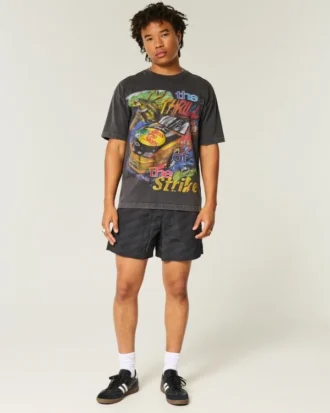 Baggy voetbalshort tot halverwege het bovenbeen