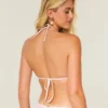 Bikini-topje met driehoekige cups en pailletten in haakstijl Bikini-topje met driehoekige cups en pailletten in haakstijl
