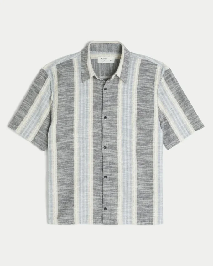 Boxy shirt met korte mouwen en gestructureerde strepen Boxy shirt met korte mouwen en gestructureerde strepen