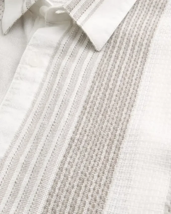 Boxy shirt met korte mouwen en gestructureerde strepen Boxy shirt met korte mouwen en gestructureerde strepen