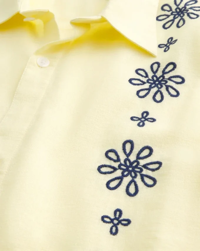 Boxy shirt met korte mouwen en patroon Boxy shirt met korte mouwen en patroon