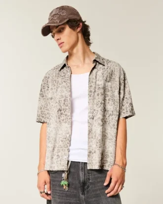 Boxy shirt met korte mouwen en zakken