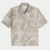 Boxy shirt met korte mouwen en zakken