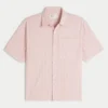 Boxy shirt met korte mouwen en zakken Boxy shirt met korte mouwen en zakken