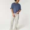 Camo baggy jeans