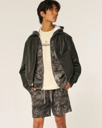 Camo fleece short boven de knie