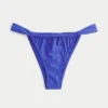 Cheekiest bikinibroekje met brede bandjes en hoge beenuitsnijding