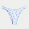 Cheekiest bikinibroekje met hoge pijpjes en geborduurde stiksels