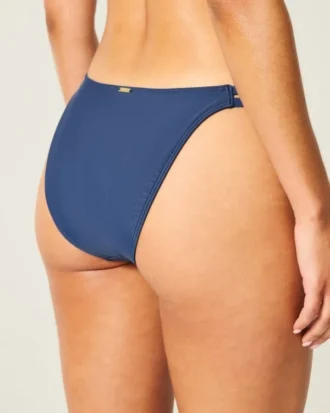 Cheeky bikinibroekje met dubbele bandjes en kralen