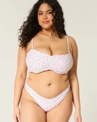 Cheeky bikinibroekje met hoge beenuitsnijding
