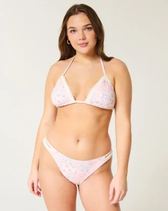 Cheeky bikinibroekje met hoge pijpjes in haakstijl