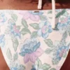 Cheeky bikinibroekje met hoge pijpjes in haakstijl
