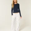 Comfortabele geribde broek met wijde pijpen Comfortabele geribde broek met wijde pijpen