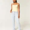 Curvy high-rise lichtgewassen rechte jeans Curvy high-rise lichtgewassen rechte jeans