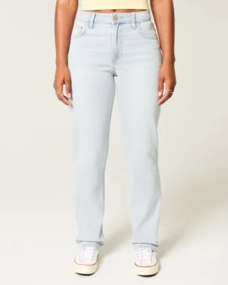 Curvy high-rise lichtgewassen rechte jeans
