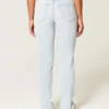 Curvy high-rise lichtgewassen rechte jeans Curvy high-rise lichtgewassen rechte jeans