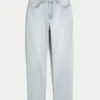Curvy high-rise lichtgewassen rechte jeans Curvy high-rise lichtgewassen rechte jeans