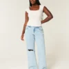 Curvy laag uitgesneden gescheurde lichtgewassen baggy jeans