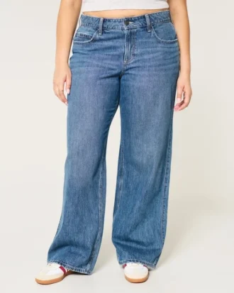 Curvy mid-rise medium wash baggy jeans