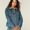 Denim jasje met nepbontrand Denim jasje met nepbontrand