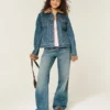 Denim jasje met nepbontrand Denim jasje met nepbontrand
