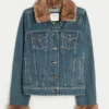 Denim jasje met nepbontrand Denim jasje met nepbontrand
