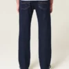 Donkere rechte jeans