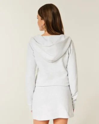Fleece jurk met capuchon en lange mouwen