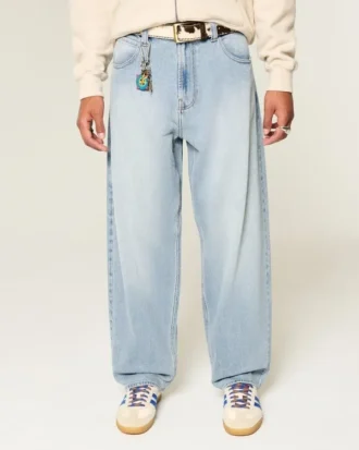 Geborduurde lichtgewassen skaterbaggyjeans