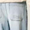 Geborduurde lichtgewassen skaterbaggyjeans Geborduurde lichtgewassen skaterbaggyjeans
