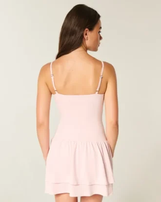 Gebreide mini-jurk met laagjes