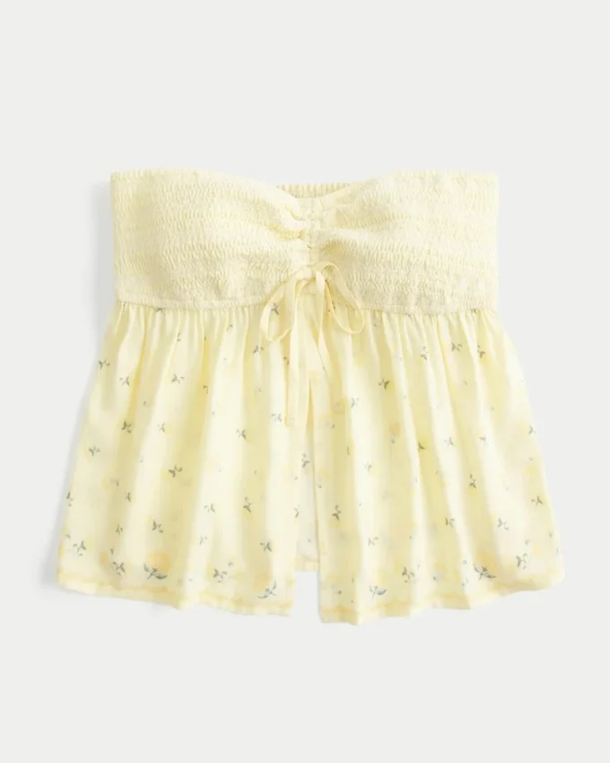 Gemakkelijke strapless babydolltop met gesmokte buste Gemakkelijke strapless babydolltop met gesmokte buste