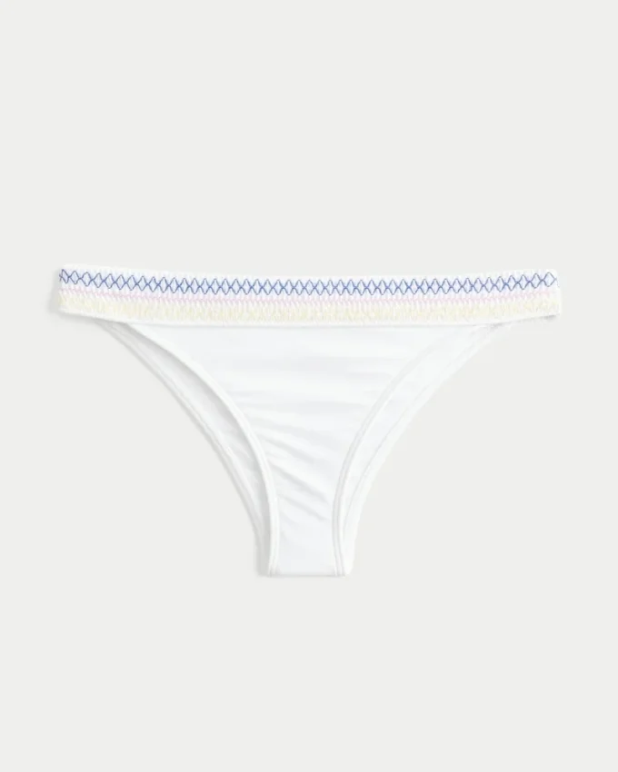 Gesmokte taille, hoog uitgesneden cheekiest bikinibroekje