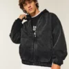 Gewassen zwart denim skaterjack Gewassen zwart denim skaterjack
