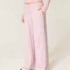 Gilly Hicks Active Recharge baggy broek met hartjes Gilly Hicks Active Recharge baggy broek met hartjes