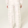 Gilly Hicks Active Recharge baggy broek met hartjes Gilly Hicks Active Recharge baggy broek met hartjes