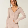 Gilly Hicks Sweater met rits en capuchon Gilly Hicks Sweater met rits en capuchon
