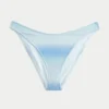 Glanzend hoog uitgesneden cheeky bikinibroekje